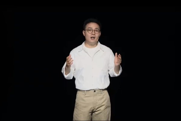 共享财富 手机市场传统淡季变旺季 “不拿国补当自家优惠”成消费者关注点