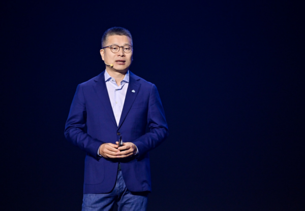 易资配 对话腾讯副总裁李强：腾讯全线产品接入大模型，B端、C端更好协同